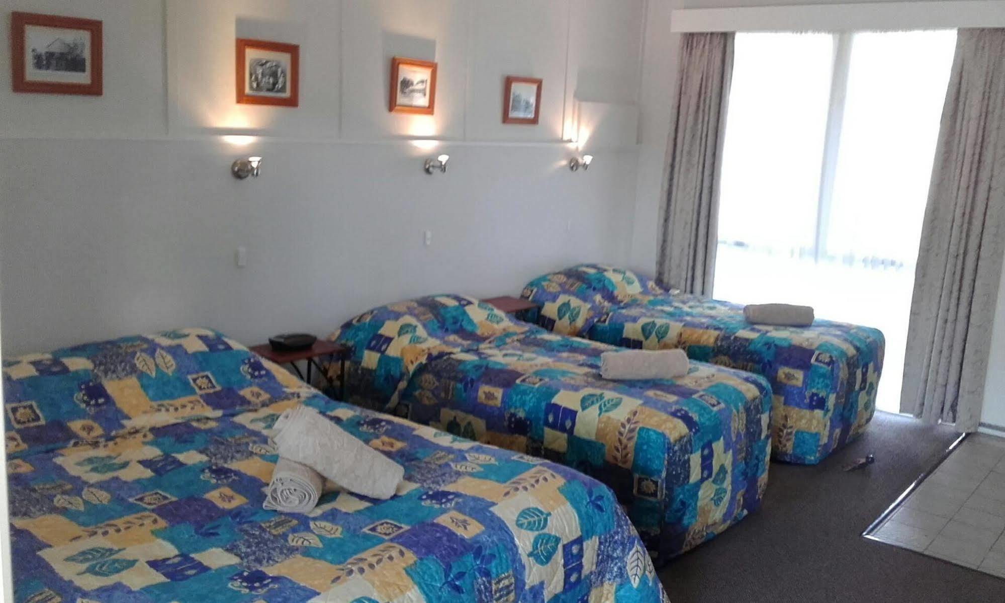 Donald Riverside Motel Kültér fotó